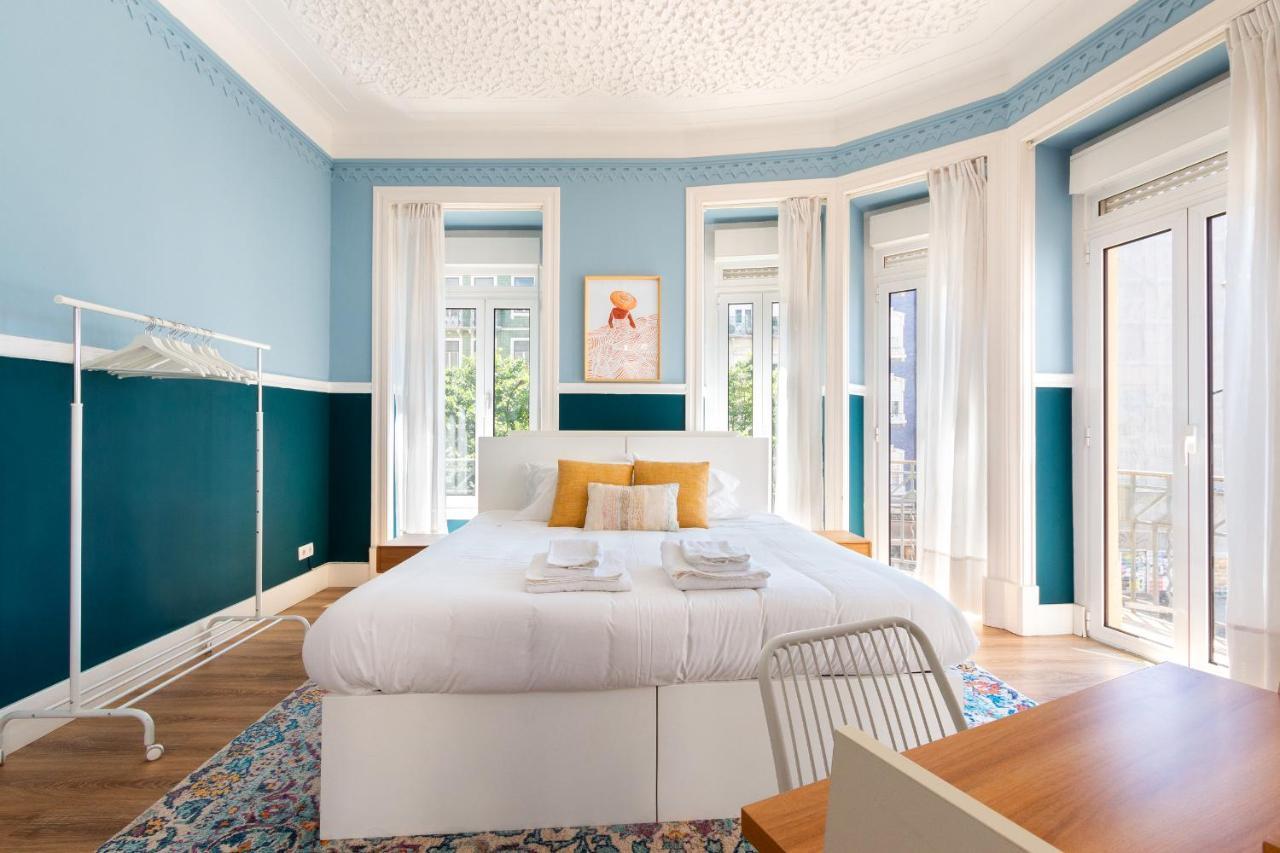 Casa de Férias Bright Center, 10m From Subway, 6 Rooms, Up To 20 Ppl