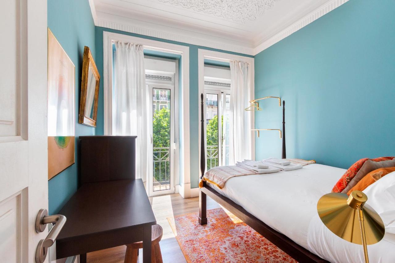 Casa de Férias Bright Center, 10m From Subway, 6 Rooms, Up To 20 Ppl
