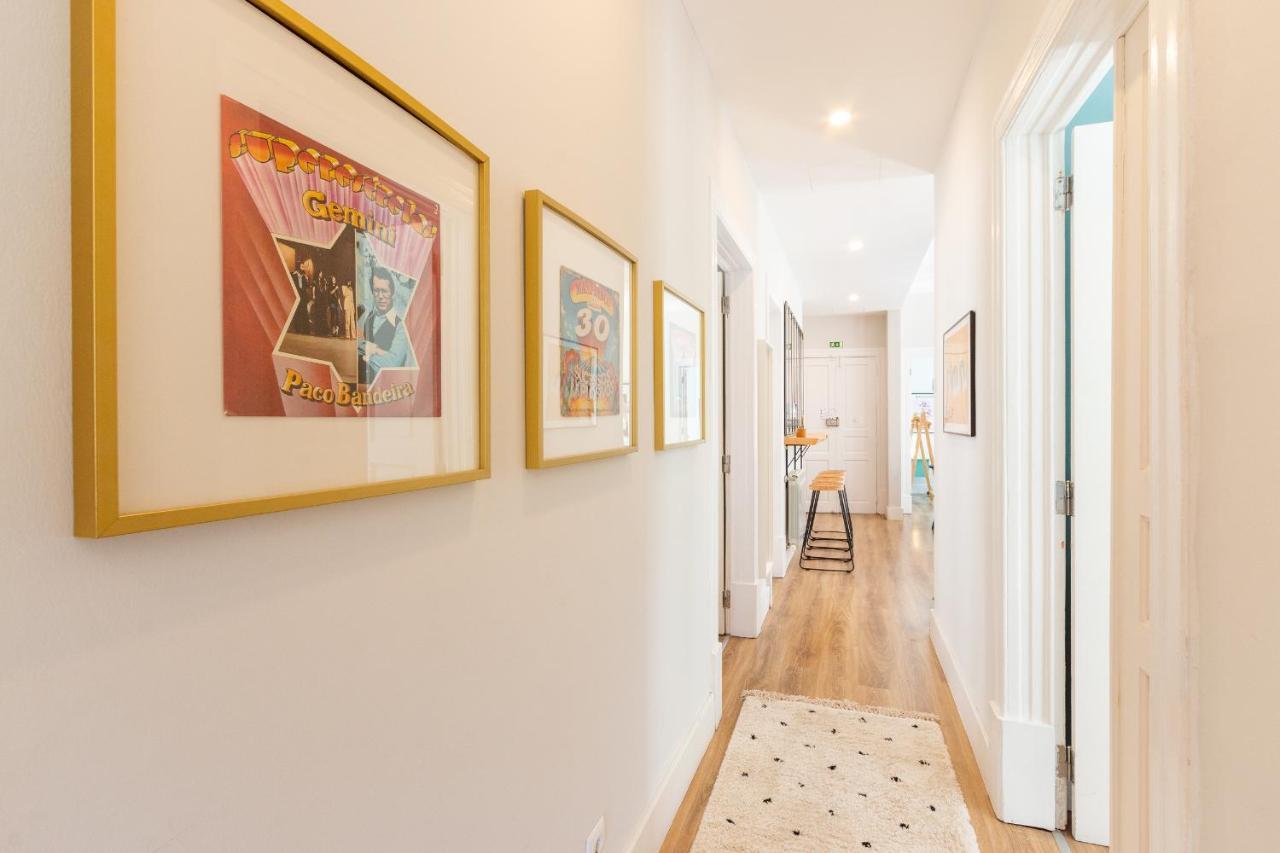 Bright Center, 10m From Subway, 6 Rooms, Up To 20 Ppl Casa de Férias