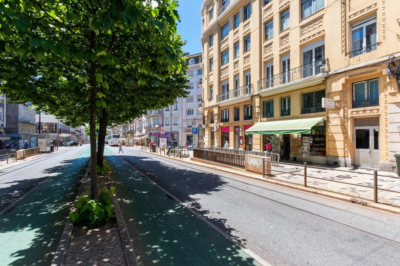 Bright Center, 10m From Subway, 6 Rooms, Up To 20 Ppl Casa de Férias Lisboa